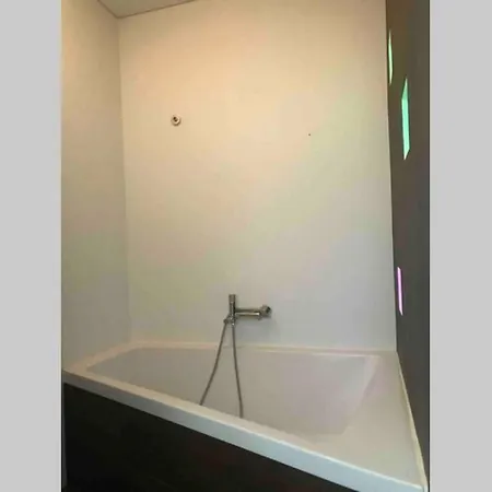 Apartamento New Cozy With Private Bathroom P-room 1 *