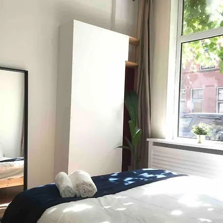 Apartamento New Cozy With Private Bathroom P-room 1 Delft