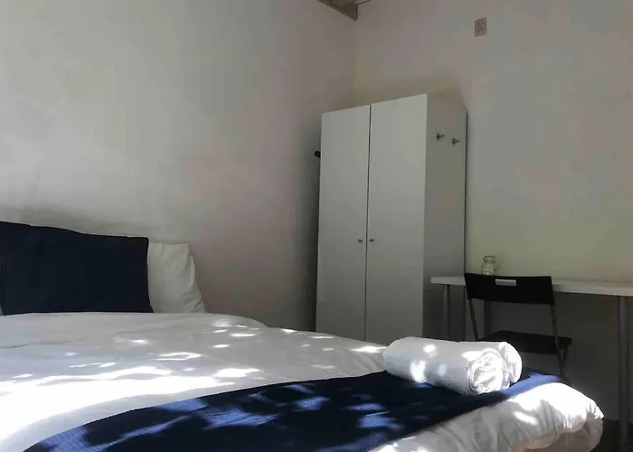 New Cozy With Private Bathroom P-room 1 Делфт